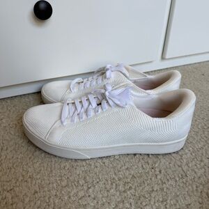 Kiziks Irvine Mesh Knit Casual Shoe Sneakers Size 9